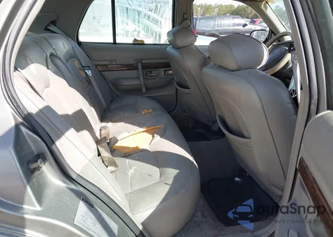 1998 Mercury Grand Marquis z USA, uszkodzony, nr VIN 2MEFM75W1WX684957